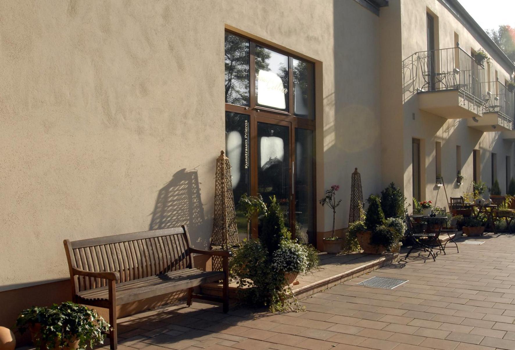 Cellino Hotel Prieros Exterior photo
